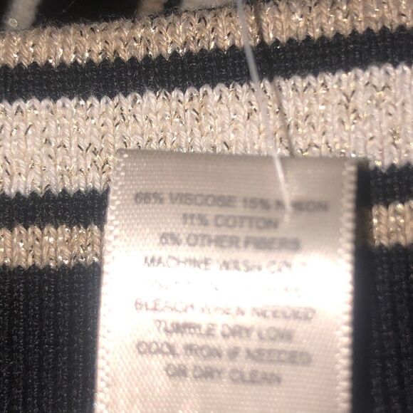 NWT
LOFT Black & Shimmery Gold Stripe Skirt - Sz SP - Picture 16 of 16